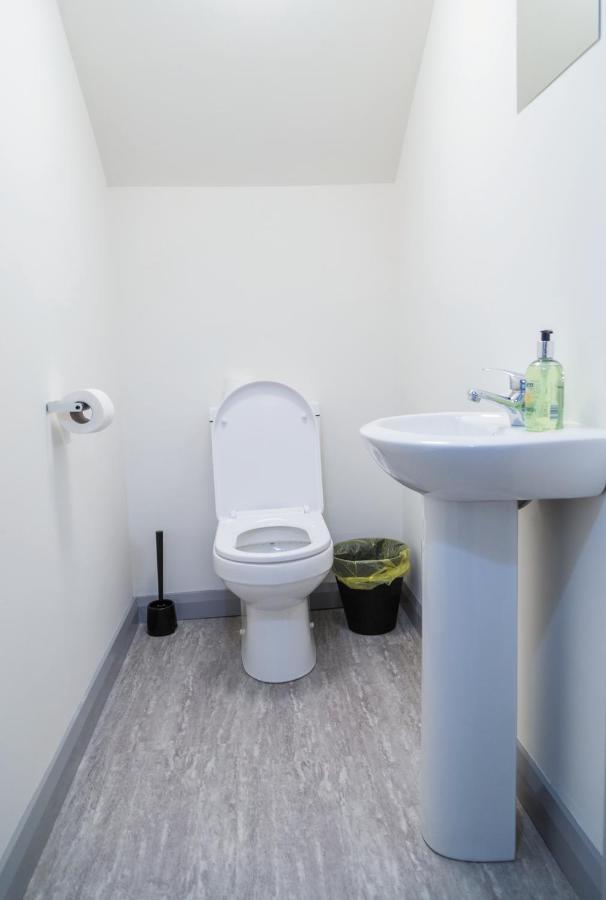 White Hall Апартаменты